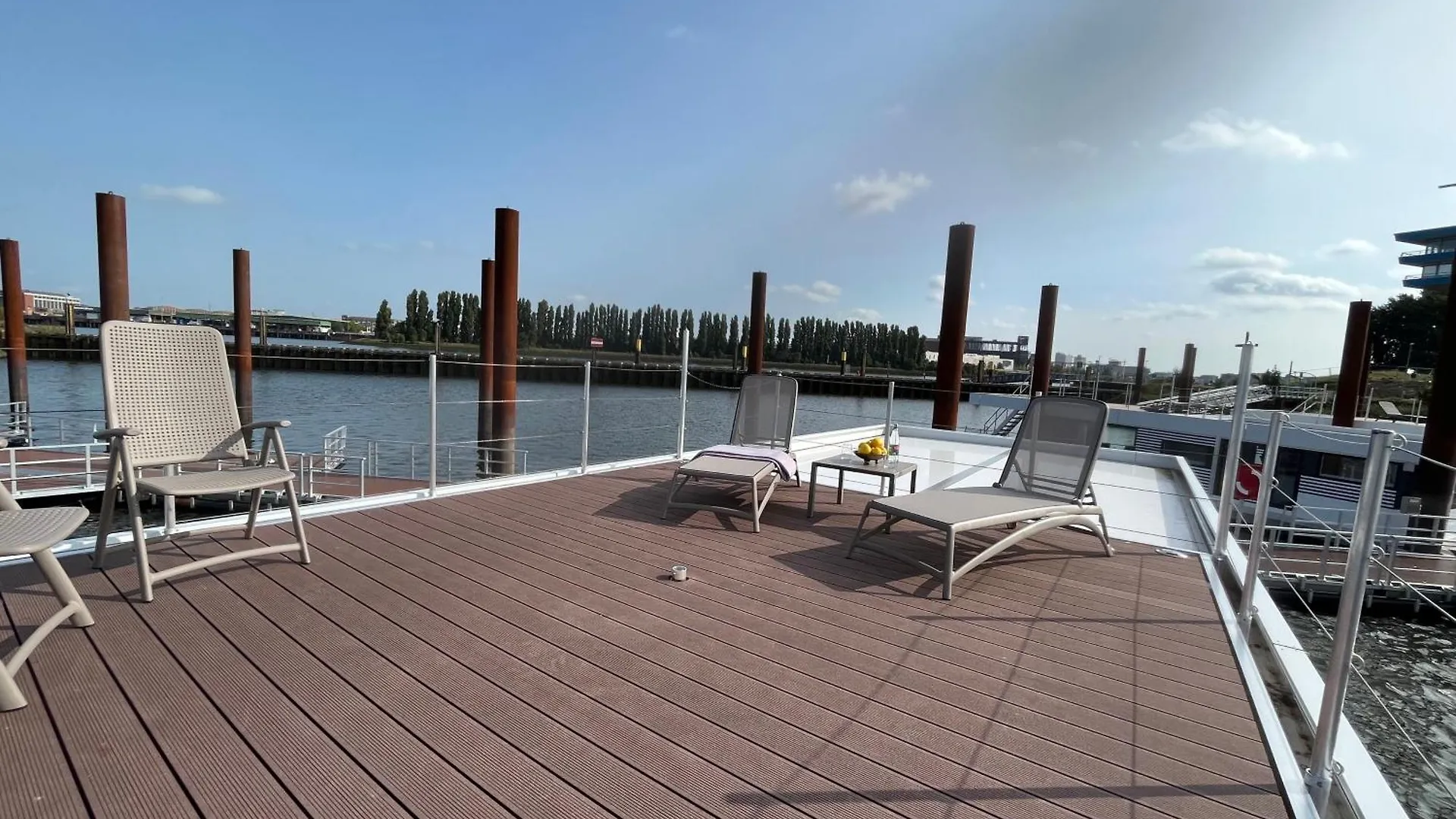 Hausboote Am Lankenauer Hoeft Bremen 0*,